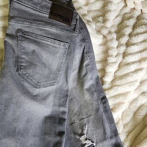 Express Men's Distressed Gray Straight Leg Jeans